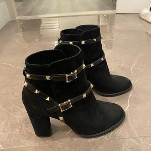 Valentino stud booties. Size 39 1/2 no box good condition!